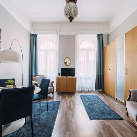 New York Cafe In Center * Budapesta